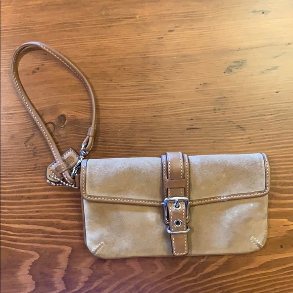Coach Handbags - Coach Wristlet